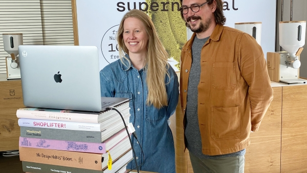 Abbildung: Amelie und Timo Sperber, die Gründer der supernutural GmbH
